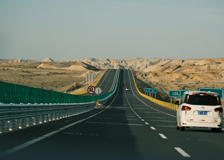 S21 Desert Highway