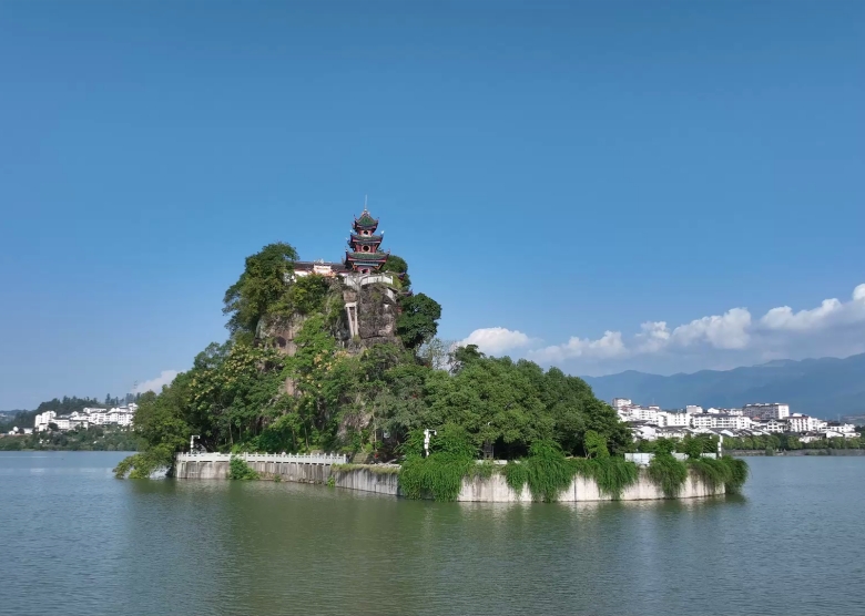 Shibaozhai Pagoda