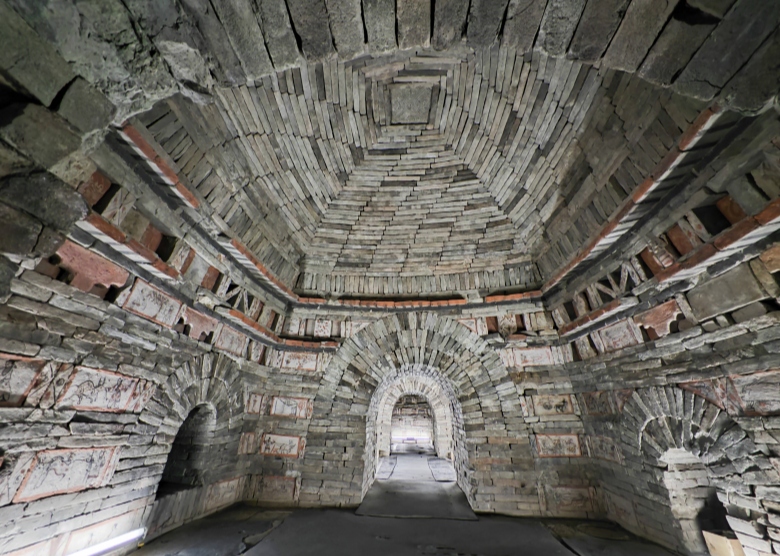 Weijin Tombs