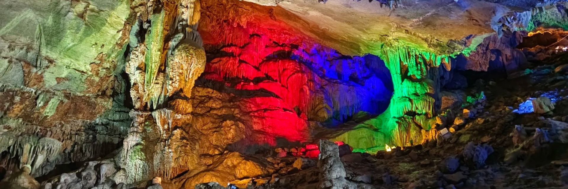Furong Cave in Chongqing
