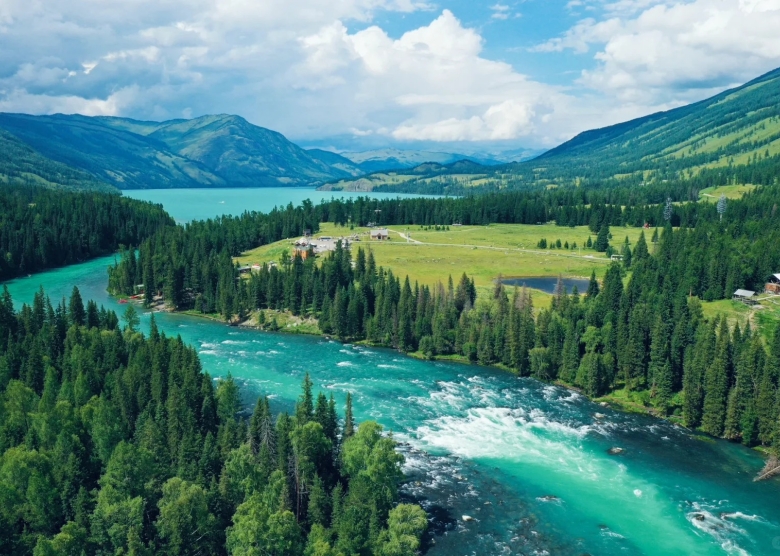 Kanas Lake in Xinjiang