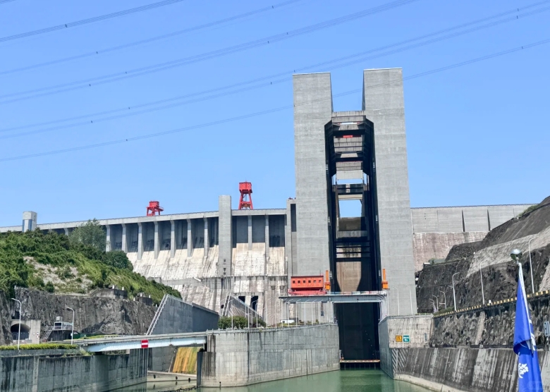 Ship Lift
