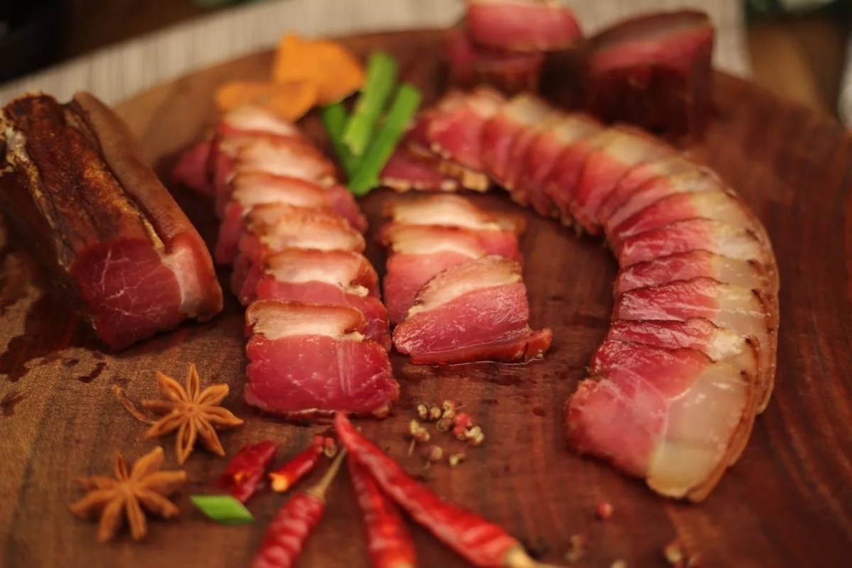 Tujia Bacon