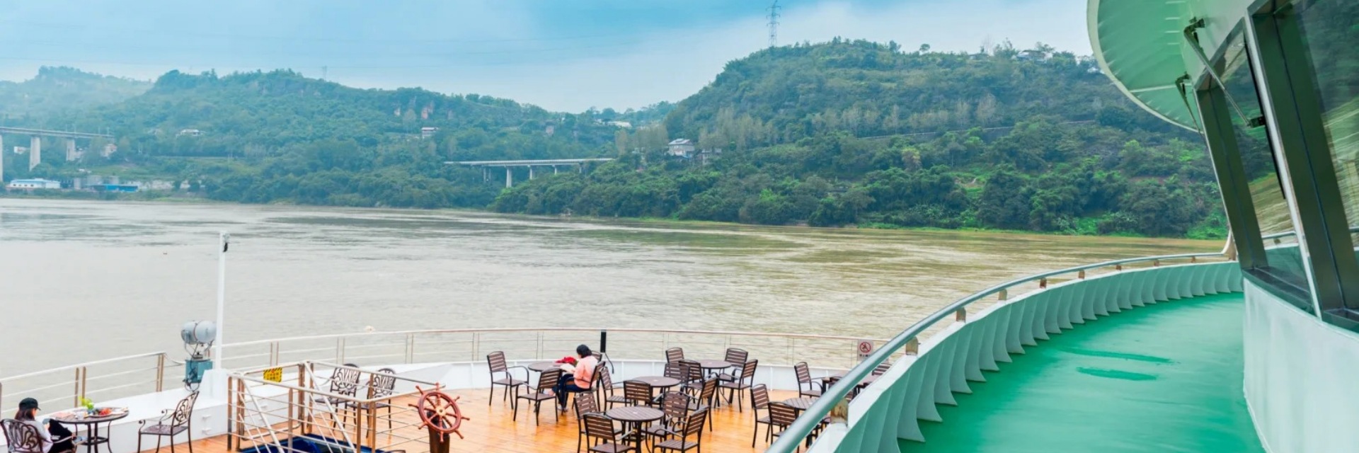 Victoria Cruises in Yangtze