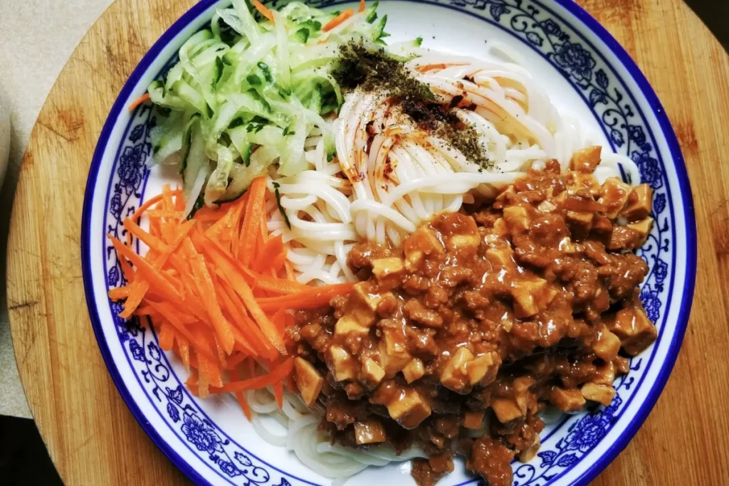 Zhajiangmian